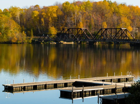 Bridge and fall by Alberto Credmann Beniste