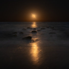 Moonrise over Red Reef
